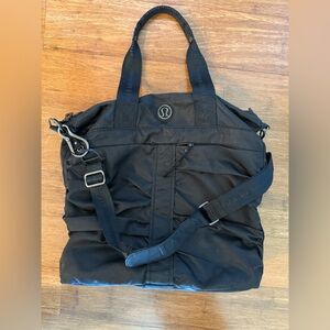 Pristine Lululemon Flow and Go Bag (Rare)